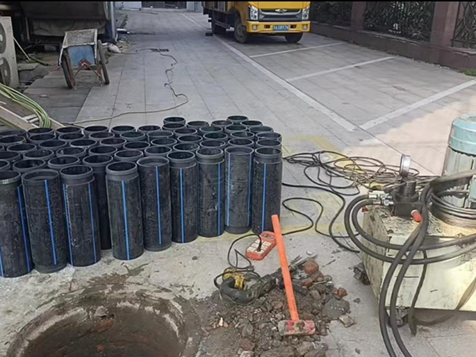 肇州PE置换管厂家 DN315置换管 非开挖管短管置换